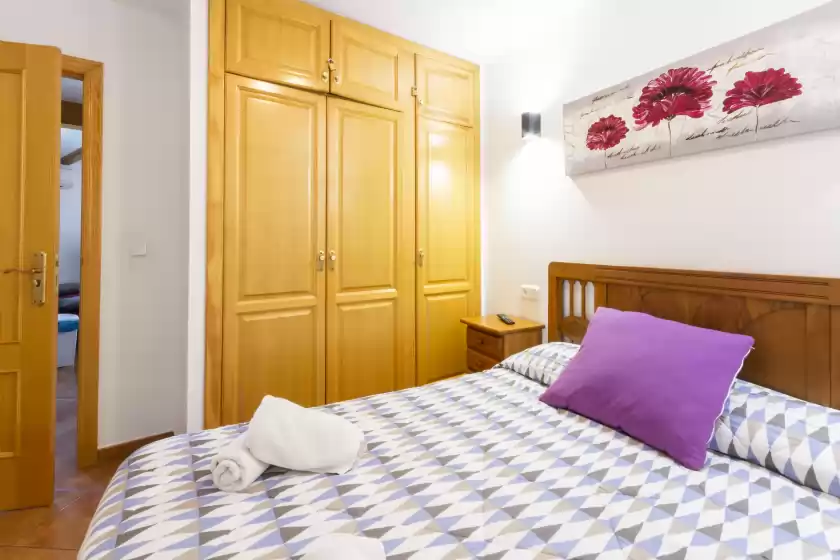 Ferienhaus auf Carrebaix iv, Orba
