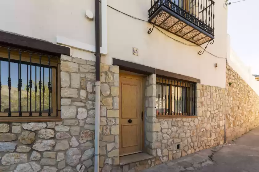 Holiday rentals in Carrebaix v, Orba