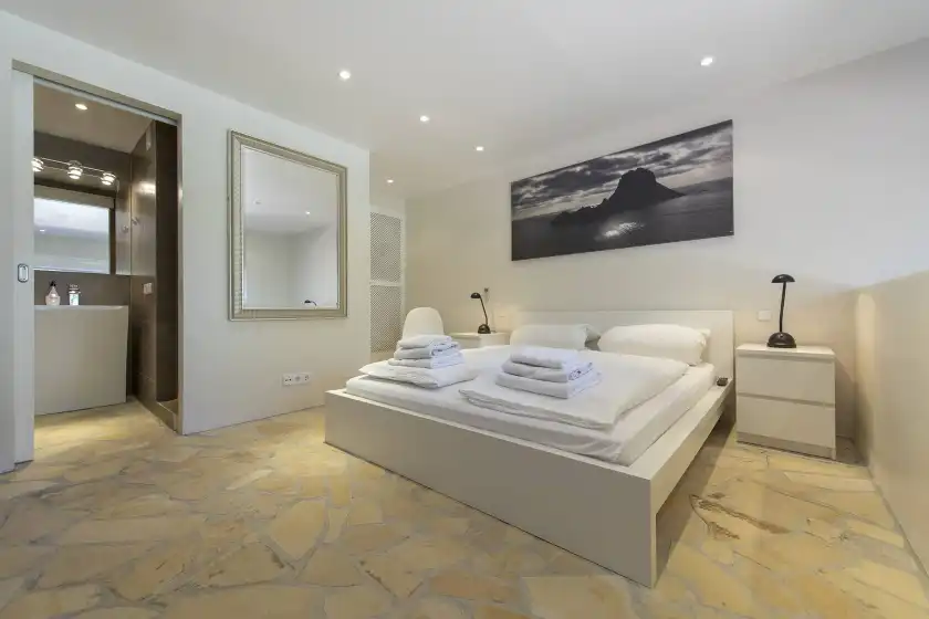 Holiday rentals in Can agustin, Sant Agustí des Vedrà