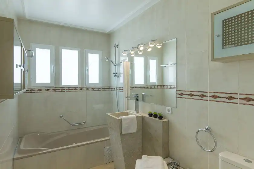 Holiday rentals in Can agustin, Sant Agustí des Vedrà