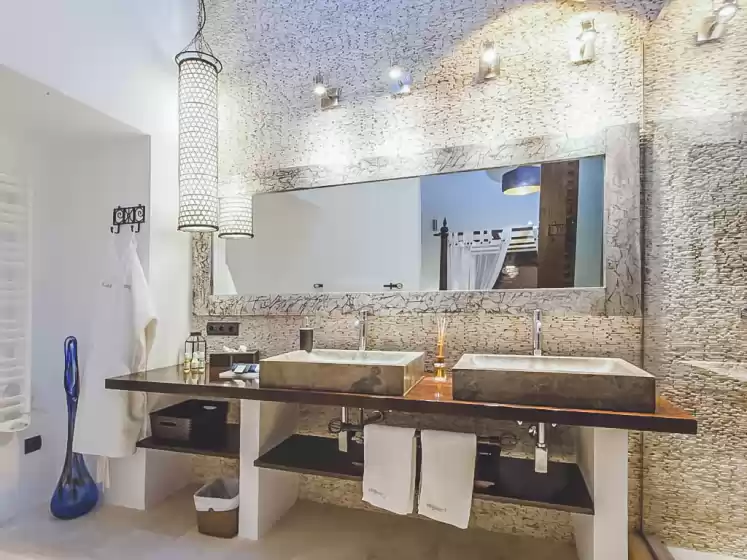 Holiday rentals in Can alivia, Sant Llorenç de Balàfia