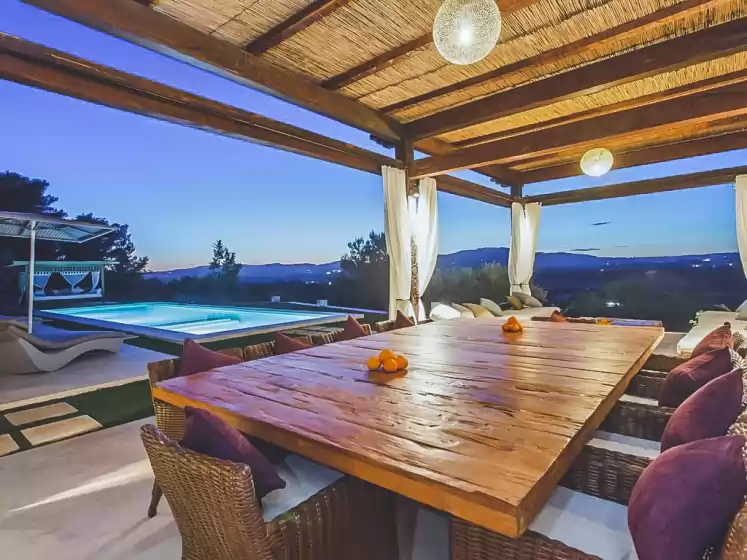 Holiday rentals in Can alivia, Sant Llorenç de Balàfia