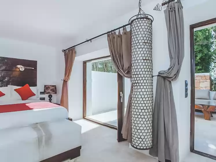 Holiday rentals in Can alivia, Sant Llorenç de Balàfia