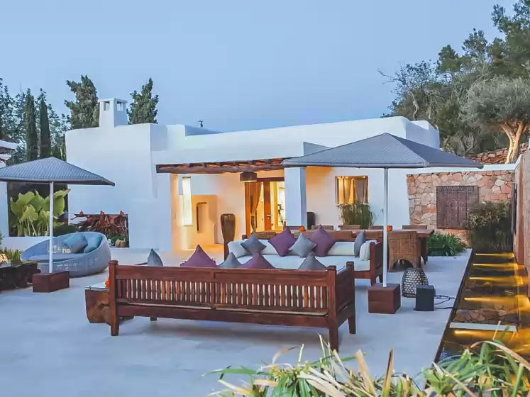 Holiday rentals in Can alivia, Sant Llorenç de Balàfia