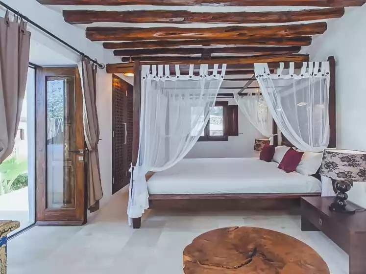 Holiday rentals in Can alivia, Sant Llorenç de Balàfia