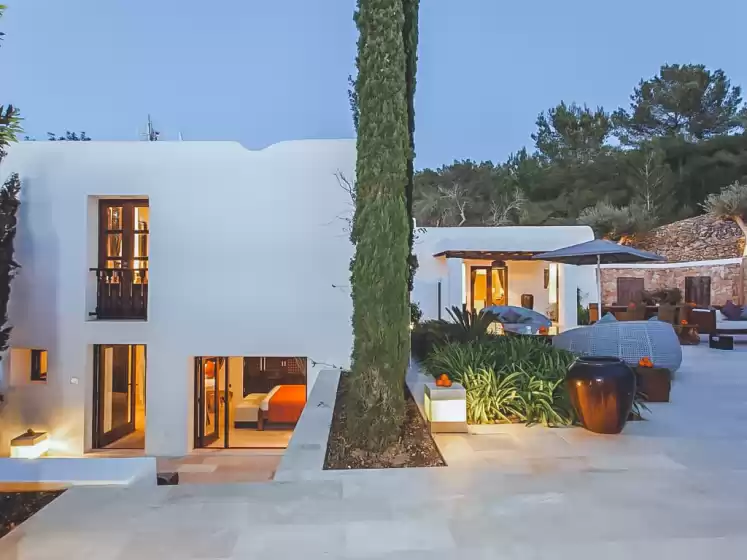 Holiday rentals in Can alivia, Sant Llorenç de Balàfia