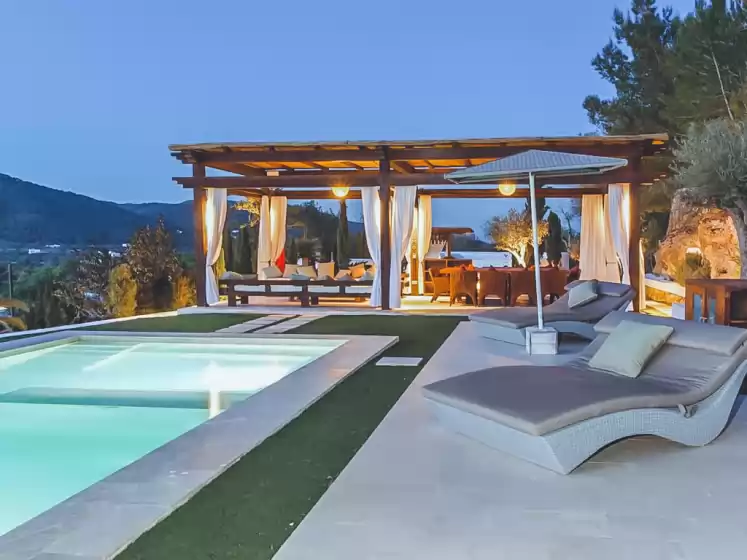 Holiday rentals in Can alivia, Sant Llorenç de Balàfia