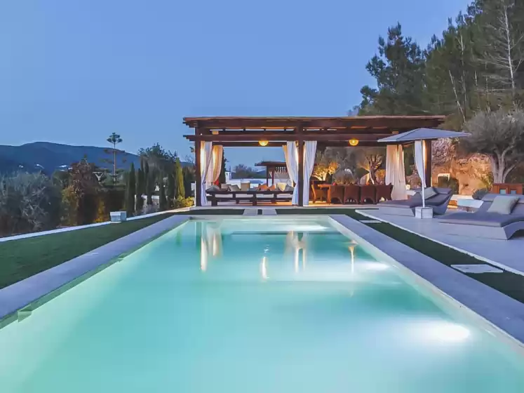 Holiday rentals in Can alivia, Sant Llorenç de Balàfia