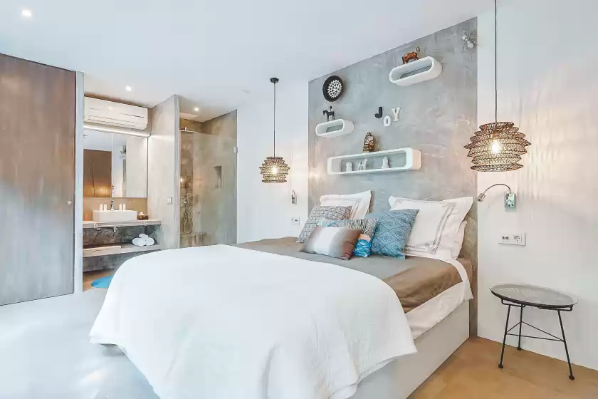 Holiday rentals in Can chloe, Sant Josep de sa Talaia
