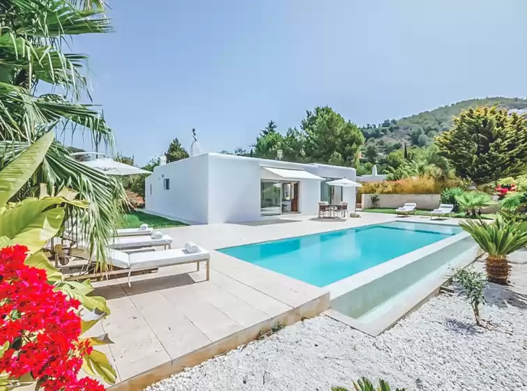 Holiday rentals in Can emma, Jesús