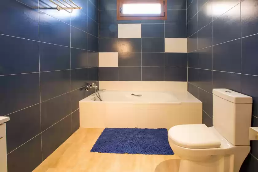 Holiday rentals in Font de sangonera, es Carritxó