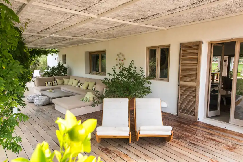 Holiday rentals in Can mira, Sant Llorenç de Balàfia