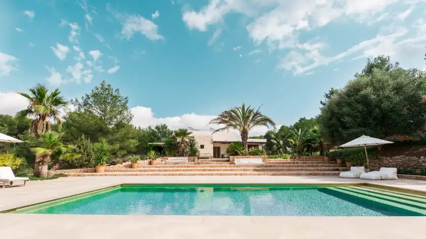 Holiday rentals in Can mira, Sant Llorenç de Balàfia