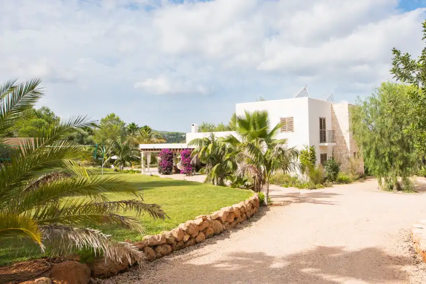 Holiday rentals in Can mira, Sant Llorenç de Balàfia