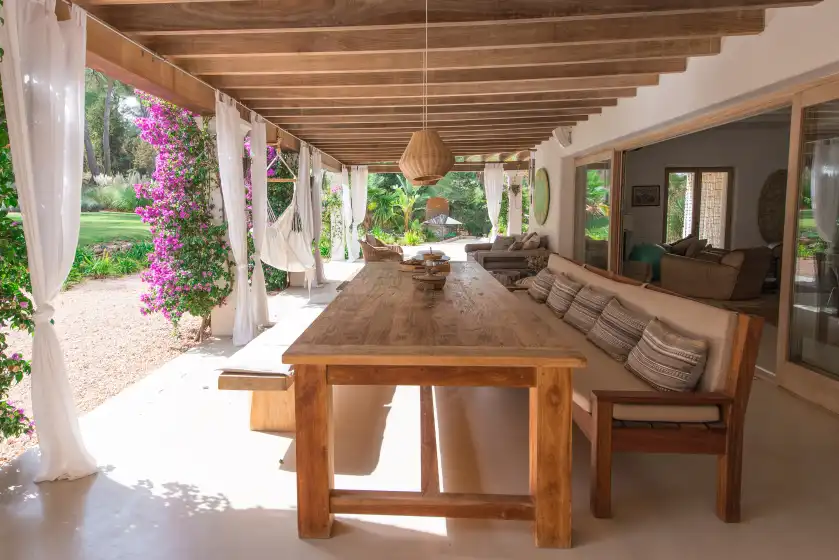 Holiday rentals in Can mira, Sant Llorenç de Balàfia