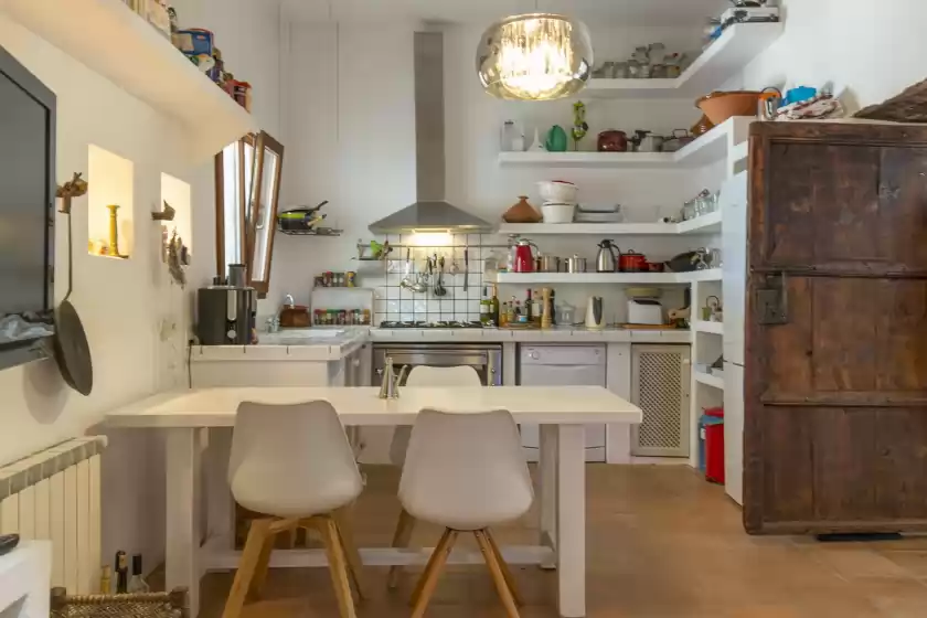 Holiday rentals in Can puig lorenzo, Sant Llorenç de Balàfia