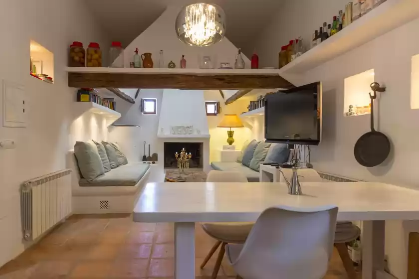 Holiday rentals in Can puig lorenzo, Sant Llorenç de Balàfia