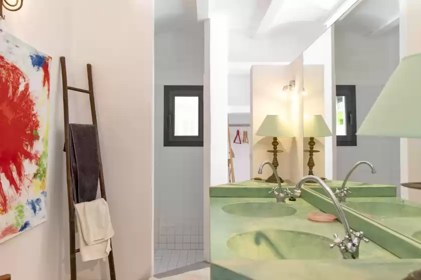 Holiday rentals in Can puig lorenzo, Sant Llorenç de Balàfia