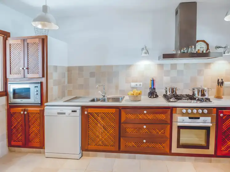 Holiday rentals in Can scarlett, Jesús