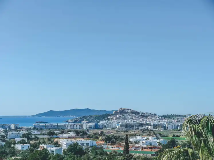 Holiday rentals in Can scarlett, Jesús