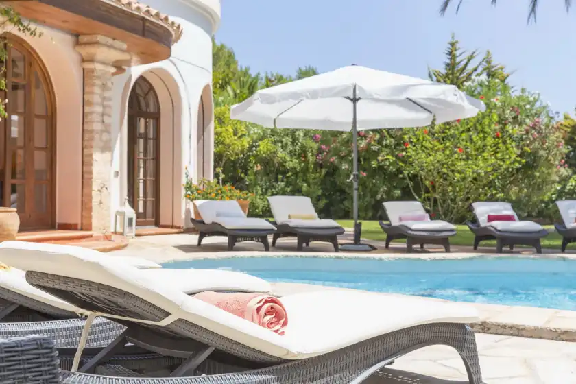 Ferienhaus auf The beach villa, Sant Carles de Peralta