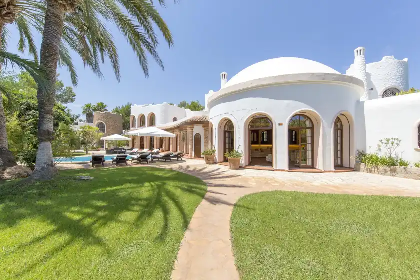 Ferienhaus auf The beach villa, Sant Carles de Peralta