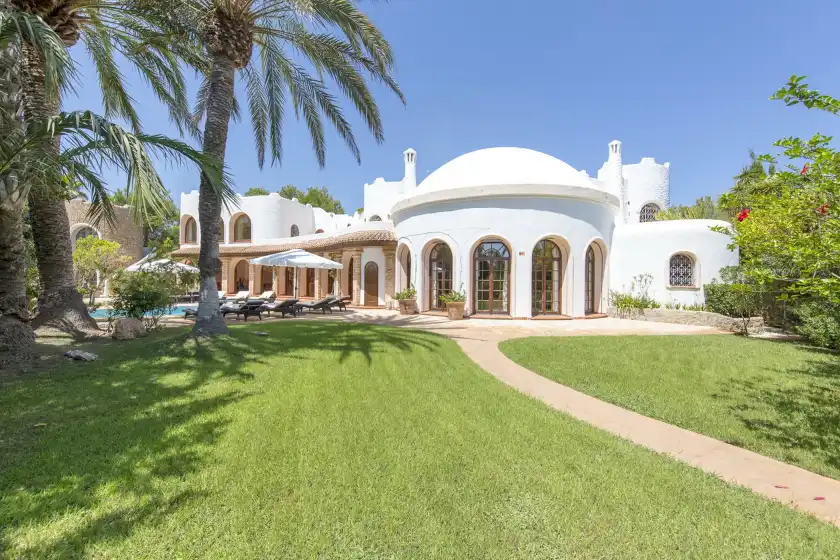 Ferienhaus auf The beach villa, Sant Carles de Peralta