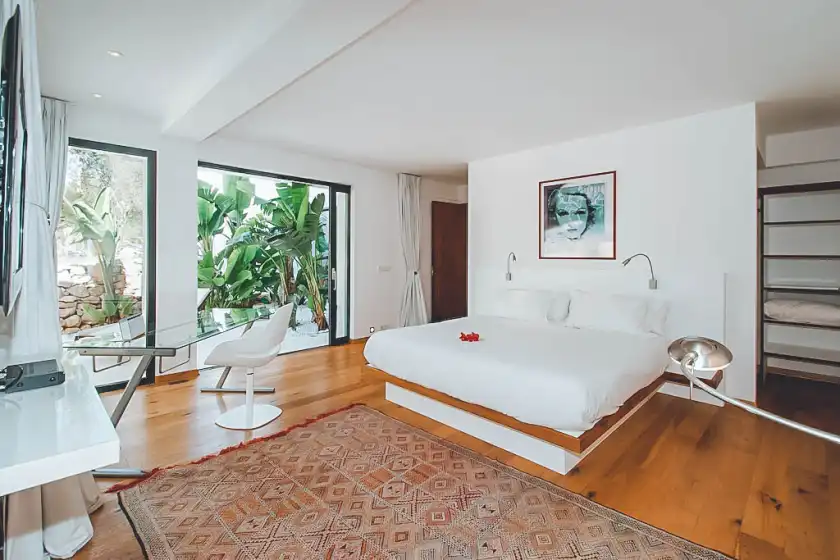 Holiday rentals in Villa heidi, Sant Jordi de ses Salines