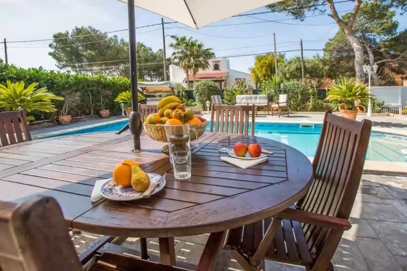 Holiday rentals in Can navarro, Cala Pi