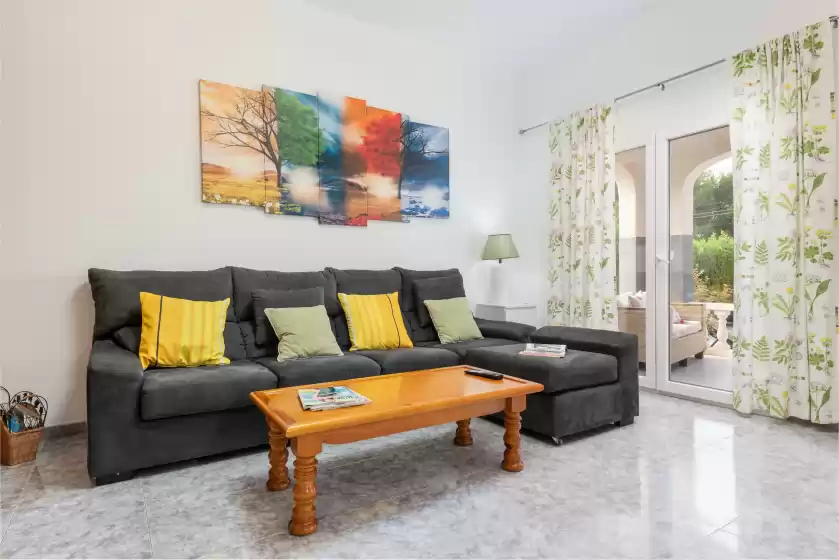 Holiday rentals in Can navarro, Cala Pi