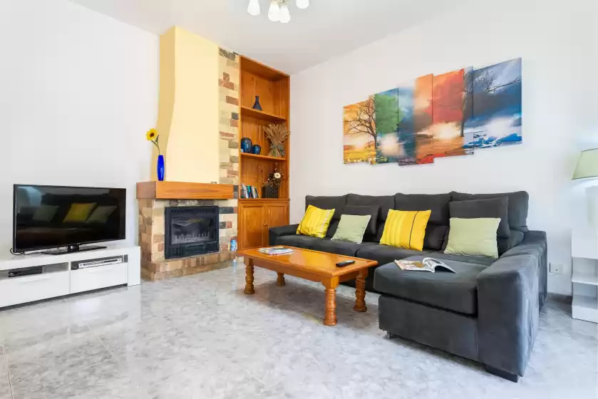 Holiday rentals in Can navarro, Cala Pi