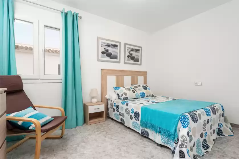 Holiday rentals in Can navarro, Cala Pi