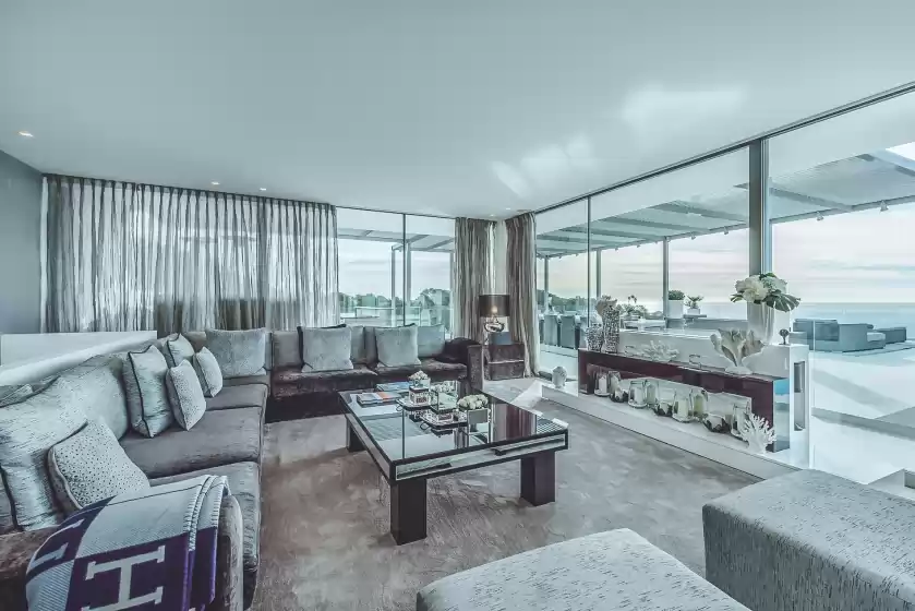 Holiday rentals in Villa lyla, Jesús