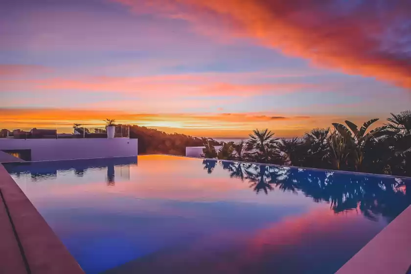 Holiday rentals in Villa lyla, Jesús