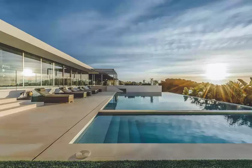 Holiday rentals in Villa lyla, Jesús