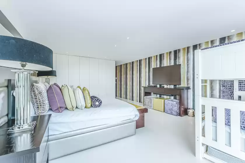 Holiday rentals in Villa lyla, Jesús