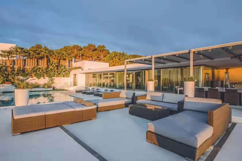 Holiday rentals in Villa lyla, Jesús