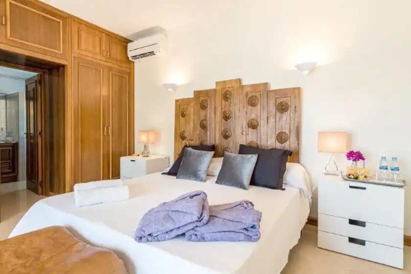 Holiday rentals in Villa nicolas, Jesús