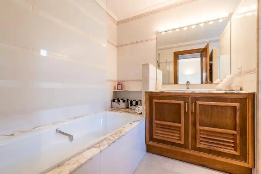 Holiday rentals in Villa nicolas, Jesús