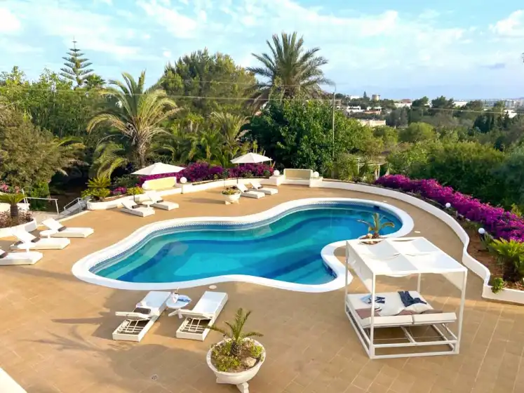 Holiday rentals in Villa nicolas, Jesús
