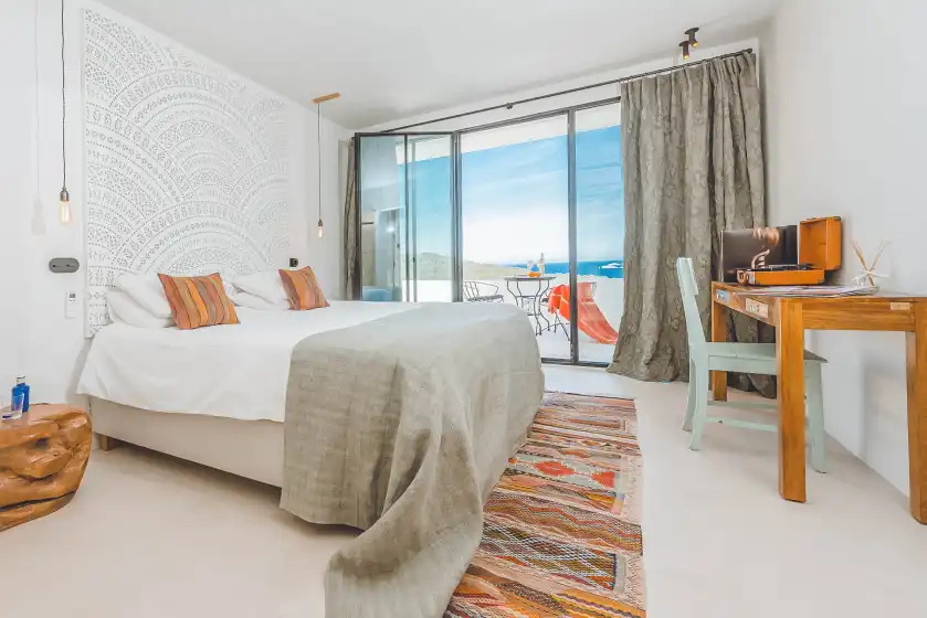 Holiday rentals in Villa oleander, Sant Agustí des Vedrà