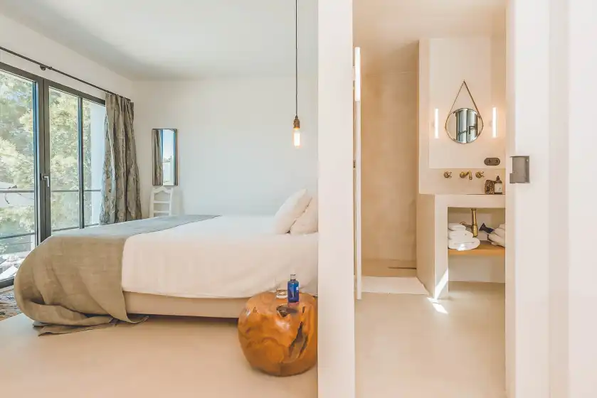 Holiday rentals in Villa oleander, Sant Agustí des Vedrà