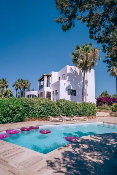 Holiday rentals in Villa rouge, Sant Antoni de Portmany