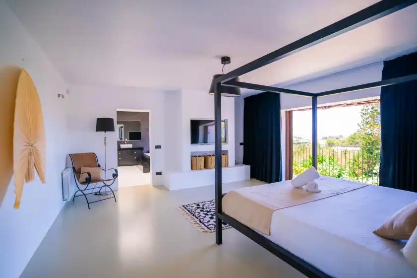 Holiday rentals in Villa rouge, Sant Antoni de Portmany