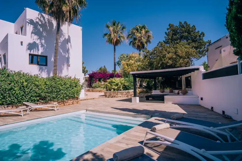 Holiday rentals in Villa rouge, Sant Antoni de Portmany