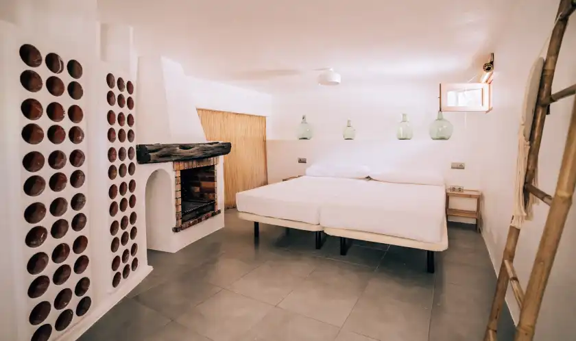 Holiday rentals in Villa rouge, Sant Antoni de Portmany