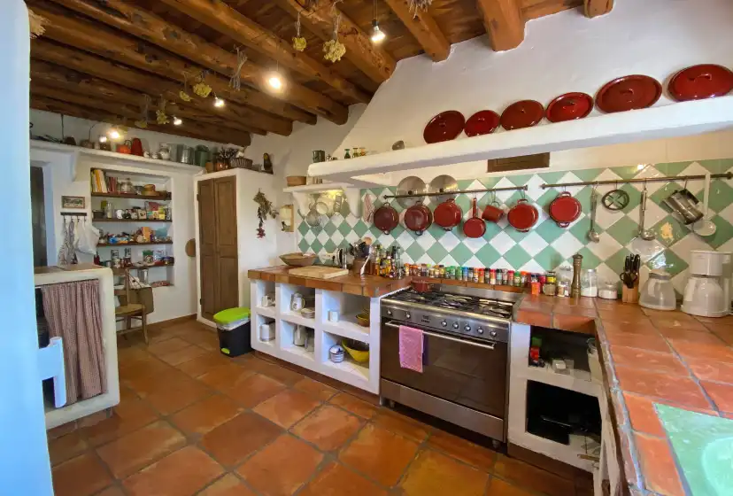 Holiday rentals in Villa silent, Sant Carles de Peralta