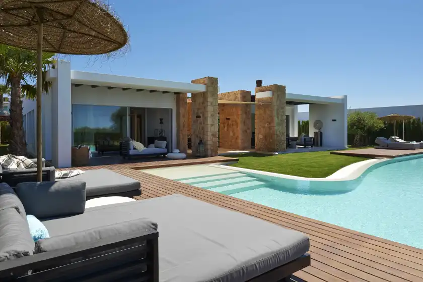 Holiday rentals in Villa tula
