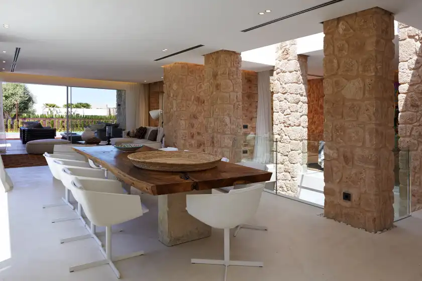 Holiday rentals in Villa tula, Sant Agustí des Vedrà