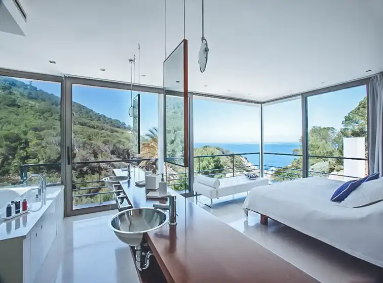 Holiday rentals in Villa vava, es Cubells